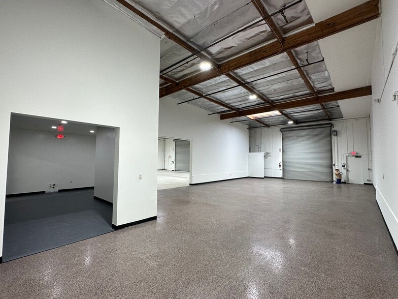 More Photos Of 3505 Cadillac Ave, Costa Mesa Light Manufacturing For Lease