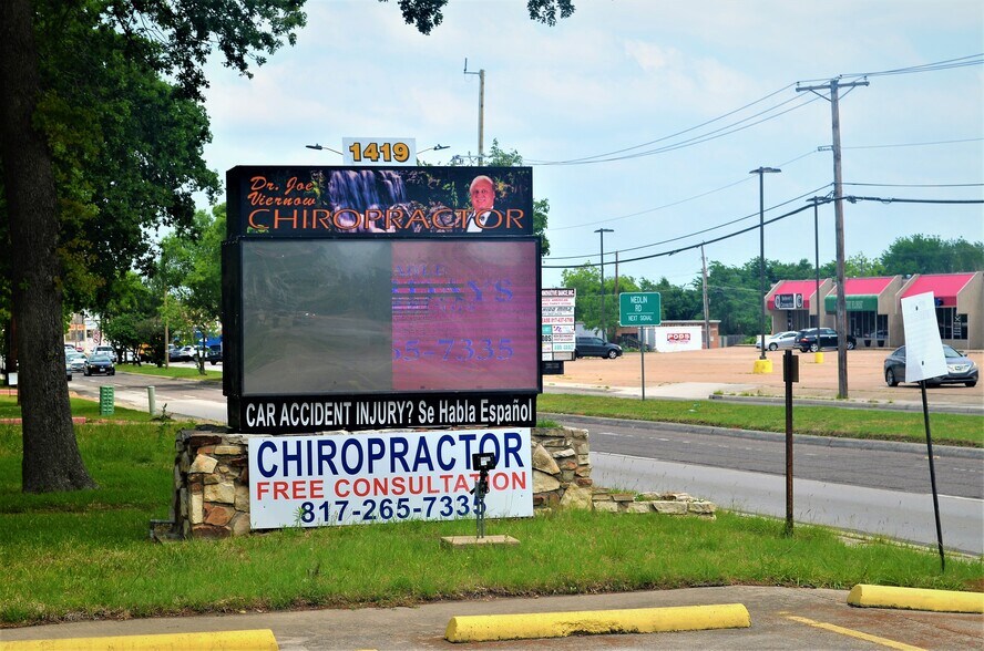 More Photos Of 1419 W Arkansas Ln, Arlington Medical For Lease