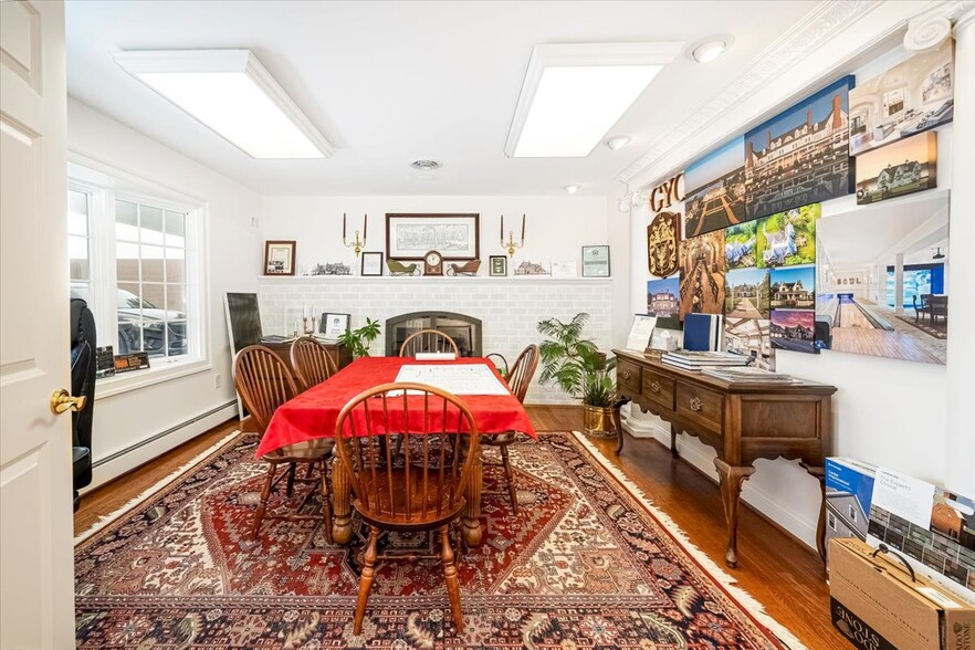 More Photos Of 611 Nursery Rd, Westminster Office For Sale