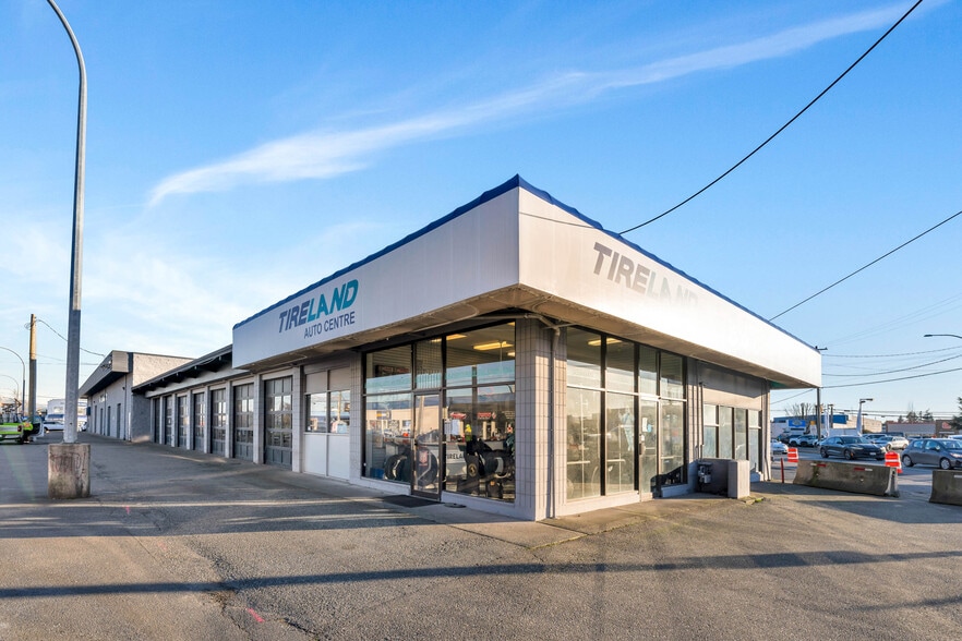 More Photos Of 20010 Industrial Av, Langley Warehouse For Sale