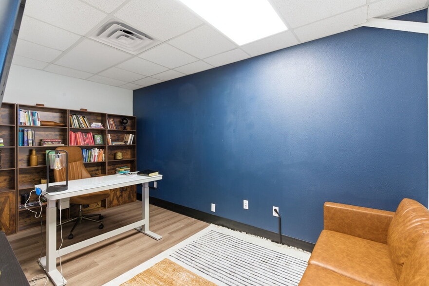 More Photos Of 10923 State Highway 176, Walnut Shade Office For Sale