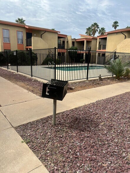 More Photos Of 1620 N Wilmot Rd, Tucson Apartments For Sale