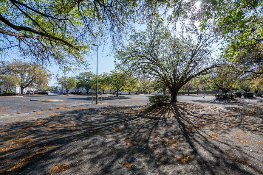 More Photos Of 0 Youngerman Ct, Jacksonville Land For Sale