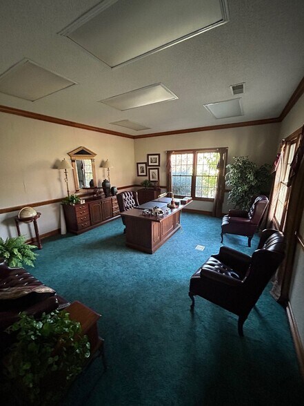 More Photos Of 1831 Williams Hwy, Williamstown Light Distribution For Sale