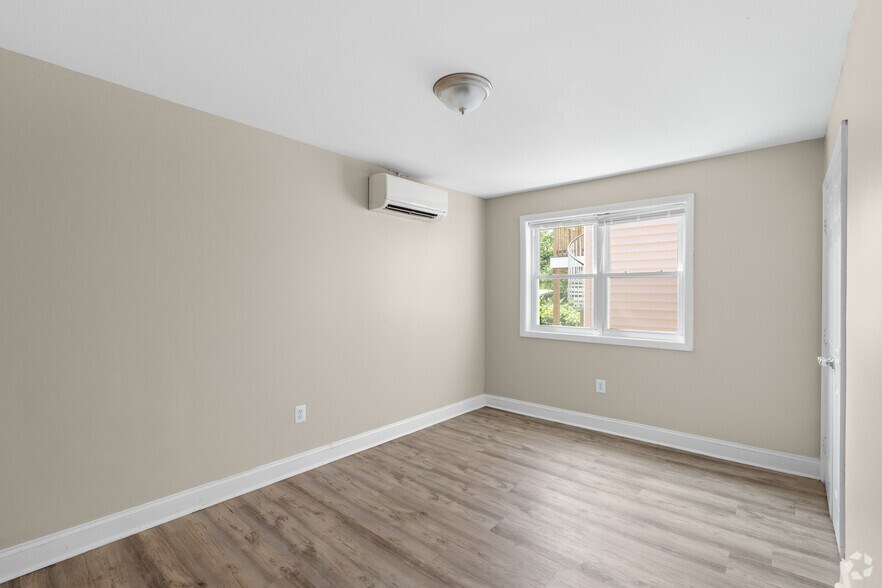 More Photos Of 4919 A St SE, Washington Apartments For Sale