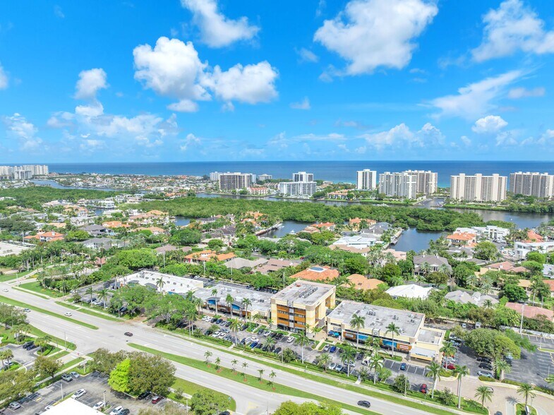 More Photos Of 4400 N Federal Hwy, Boca Raton Unknown For Lease