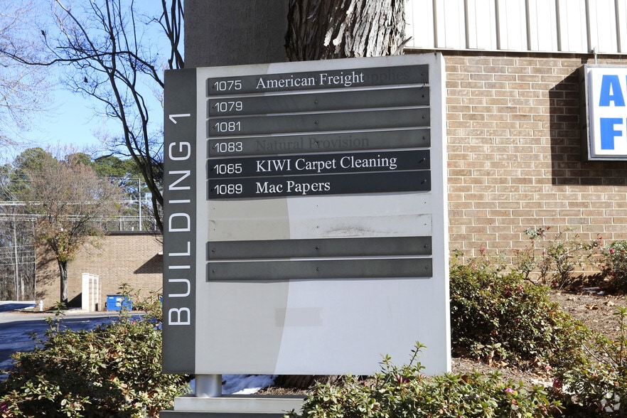 More Photos Of 1075-1095 Cobb Pky S, Marietta Distribution For Lease