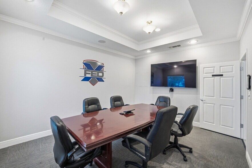 More Photos Of 15303 Huebner Rd, San Antonio Medical For Sale