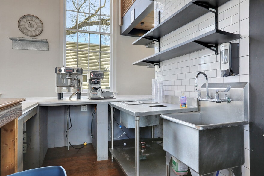 More Photos Of 62 Main St, Pine Bush Loft Creative Space For Sale