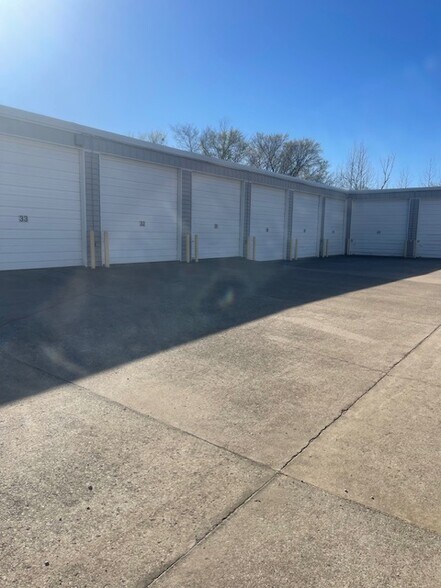 More Photos Of 4615 N Highway 71, Alma Freestanding For Sale