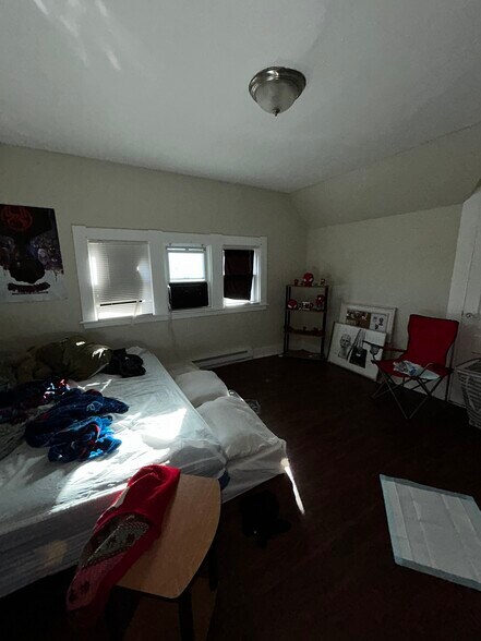 More Photos Of 193 Willow St, Waterbury Apartments For Sale