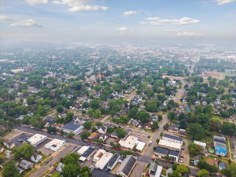 More Photos Of 1000 N Johnson St, Bay City Medical For Sale