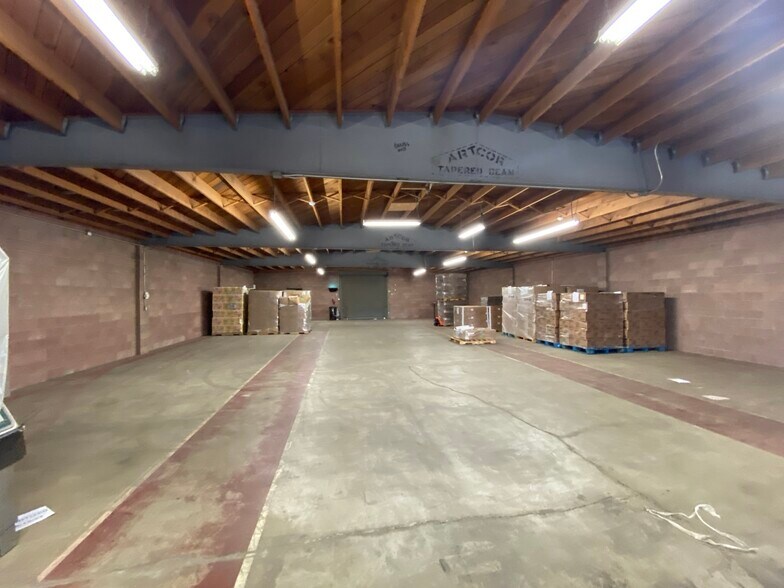 More Photos Of 44820 Yucca Ave, Lancaster Warehouse For Sale