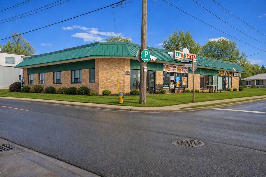 Primary Photo Of 47 Northumberland St, North Dumfries General Retail For Lease