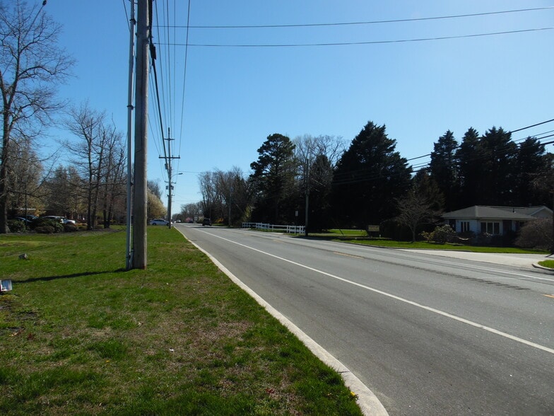 More Photos Of 110 S New York Rd, Galloway Freestanding For Sale