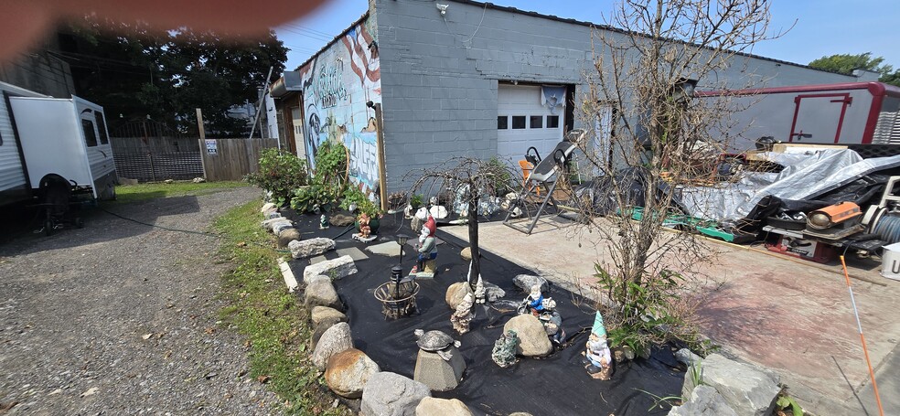 More Photos Of 405 Rhode Island St, Buffalo Light Distribution For Sale