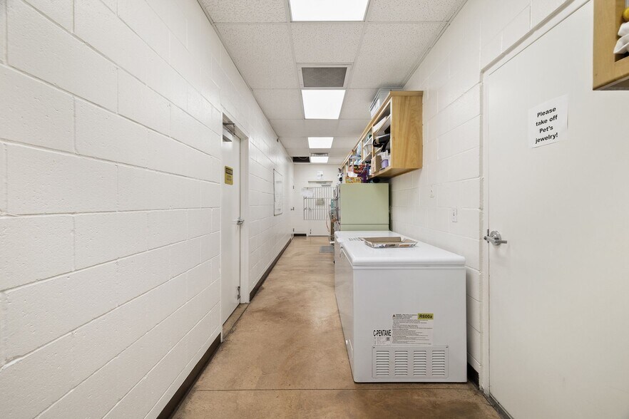 More Photos Of 1825 Buenaventura Blvd, Redding Hospital For Sale
