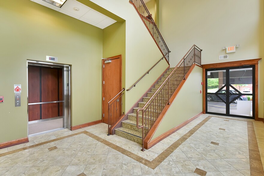 More Photos Of 160 Lanza Ave, Garfield Medical For Sale