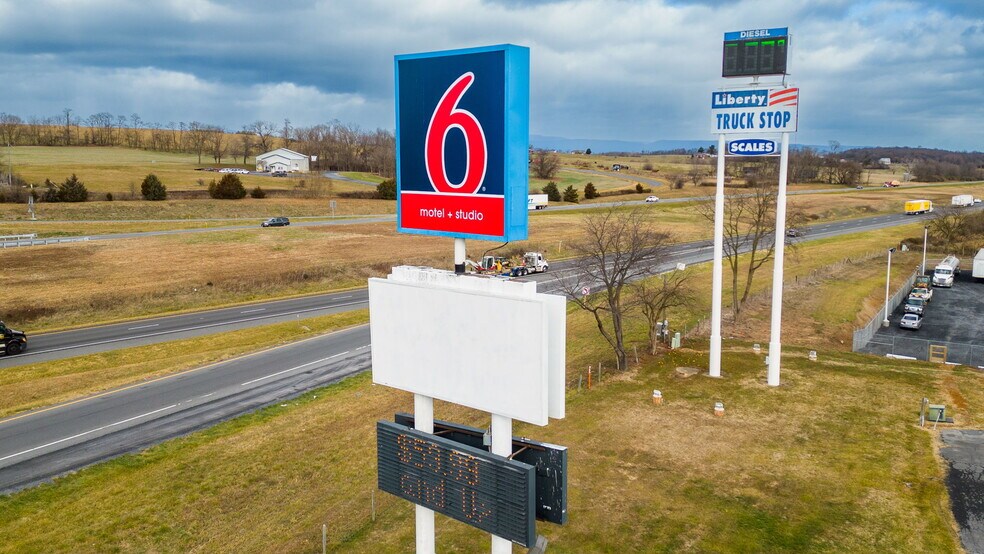 More Photos Of 250 Conicville Rd, Mount Jackson Hotel For Lease