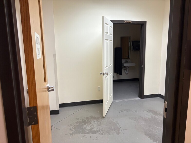 More Photos Of 365 32 Rd., Grand Junction Warehouse For Lease