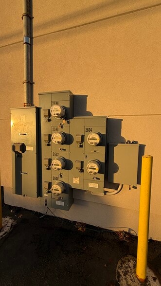 More Photos Of 2596-2606 Merrick Rd, Bellmore Storefront For Lease