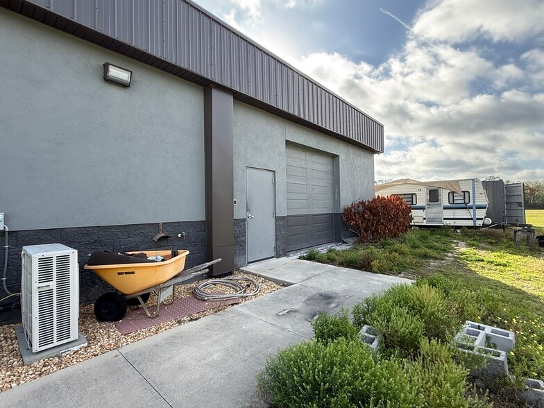 More Photos Of 1200 Synergy Way, Daytona Beach Office For Sale