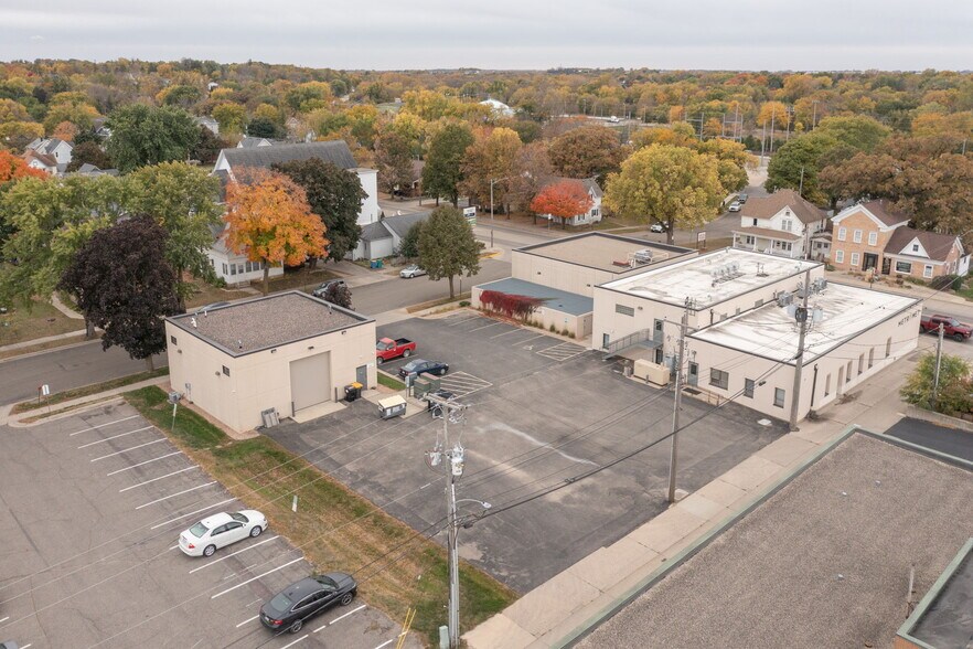 More Photos Of 213 S Oak Ave, Owatonna Office For Sale