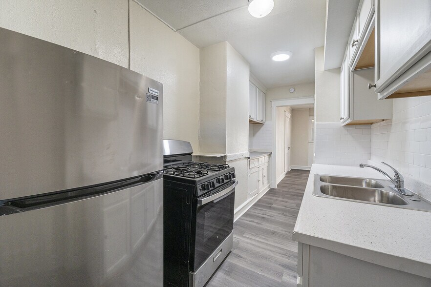 More Photos Of 4121-4123 Walnut St, Kansas City Apartments For Sale