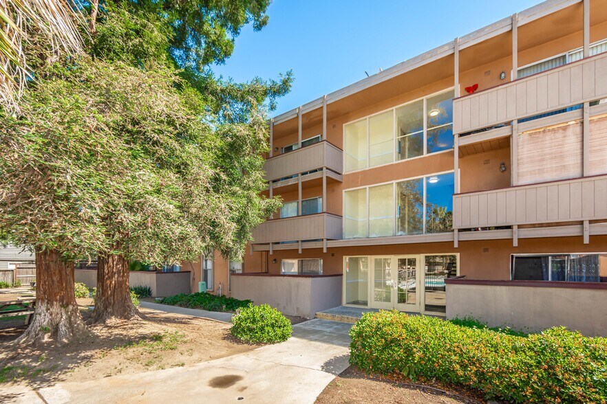 More Photos Of 3536 Watt Ave, Sacramento Apartments For Sale