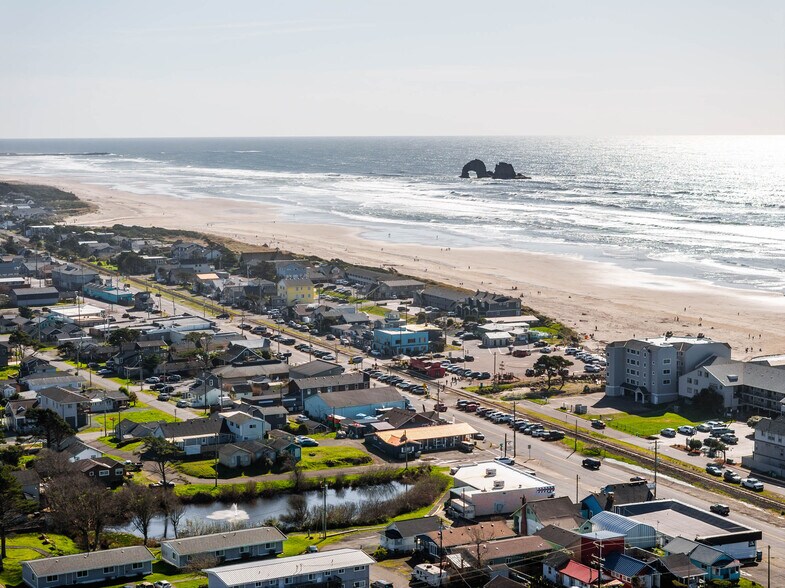 More Photos Of 101 S Miller St, Rockaway Beach Storefront Retail Residential For Sale