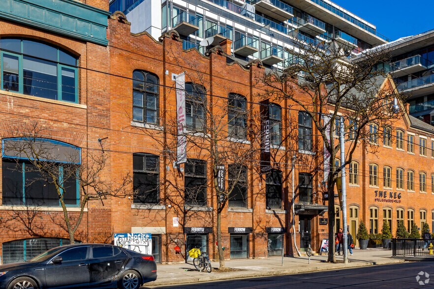 More Photos Of 580 King St W, Toronto Loft Creative Space For Lease