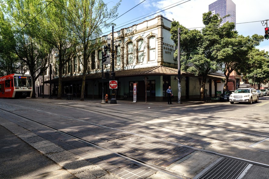 Primary Photo Of 31-53 NW 1st Ave, Portland Office For Lease