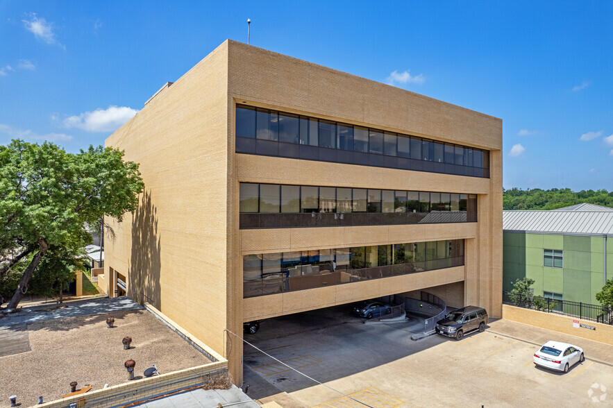 Primary Photo Of 1305 W 34th St, Austin Medical For Lease