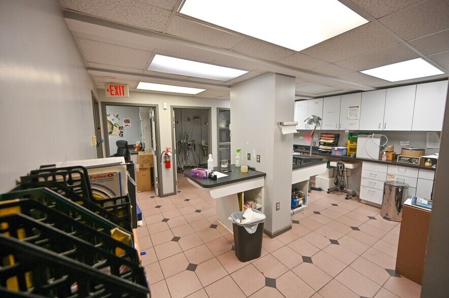 More Photos Of 7189 Lee Hwy, Falls Church Freestanding For Sale