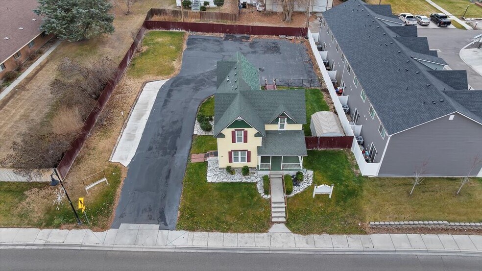 More Photos Of 520 16th Ave N, Nampa Office Residential For Sale