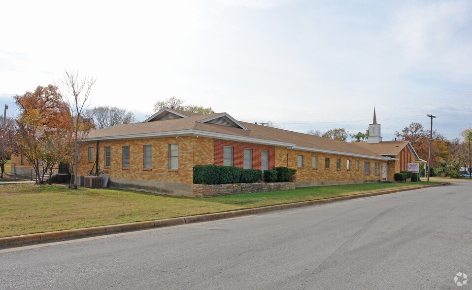 More Photos Of 4600 Wheeler St, Fort Worth Religious Facility For Lease