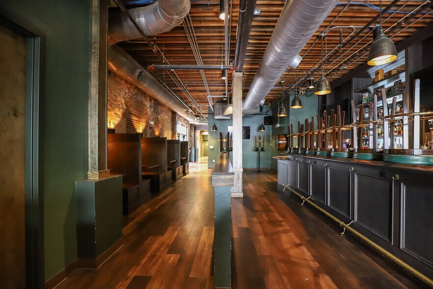 More Photos Of 109 S Main St, Gainesville Restaurant For Sale