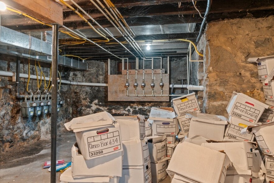 More Photos Of 601 Whitelock St, Baltimore Apartments For Sale