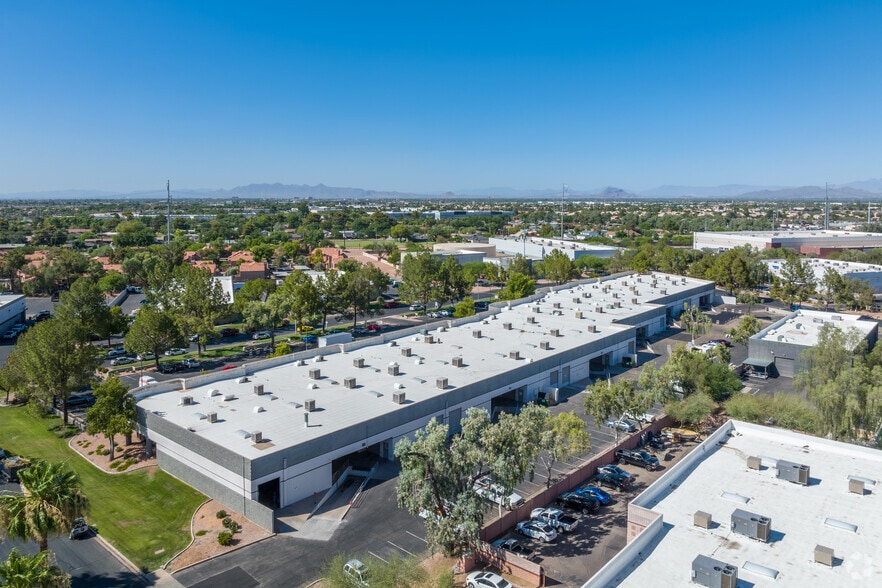 More Photos Of 211-381 E Chilton Dr, Chandler Warehouse For Lease