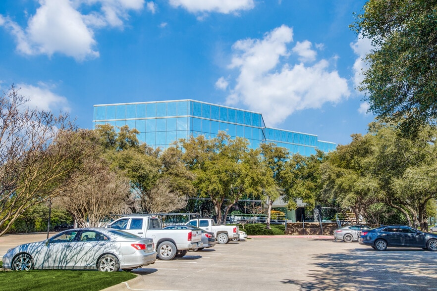 More Photos Of 14875 Landmark Blvd, Addison Office For Sale