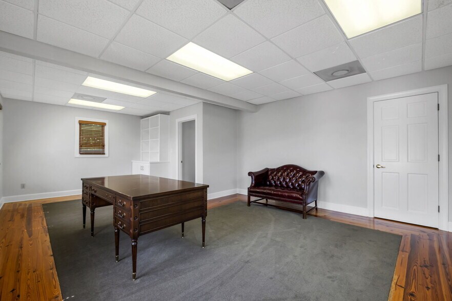 More Photos Of 107 W 5th, Tallahassee Office For Lease