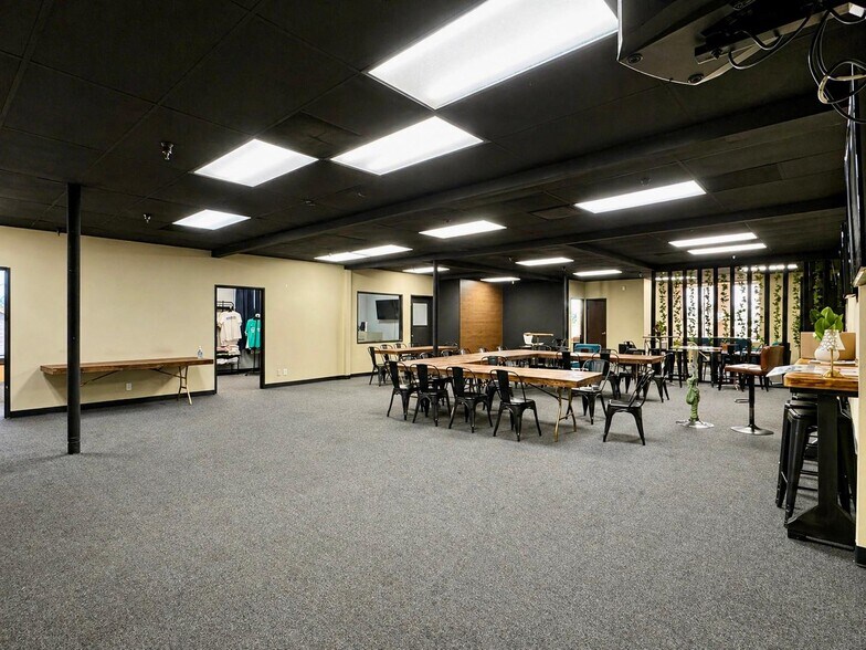 More Photos Of 909 N D St, San Bernardino Office For Sale