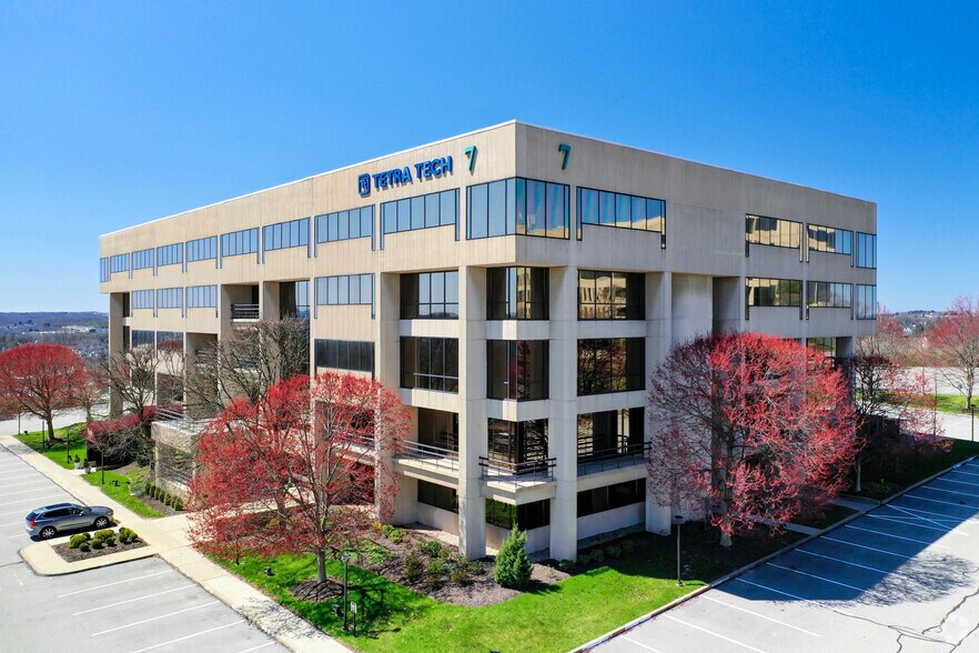 Primary Photo Of 661 Andersen Dr, Pittsburgh Office For Lease