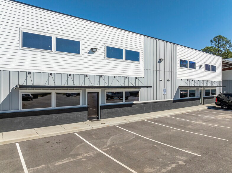 More Photos Of 8120 Windsor Hill Blvd, North Charleston Light Distribution For Lease