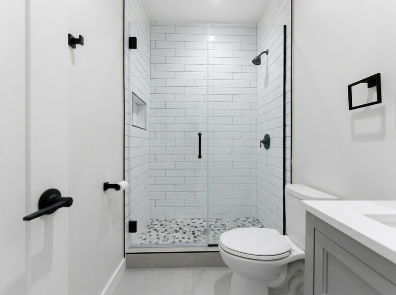 More Photos Of 5075 Pickford St, Los Angeles Apartments For Sale