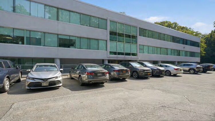 More Photos Of 521 Route 111, Hauppauge Medical For Lease