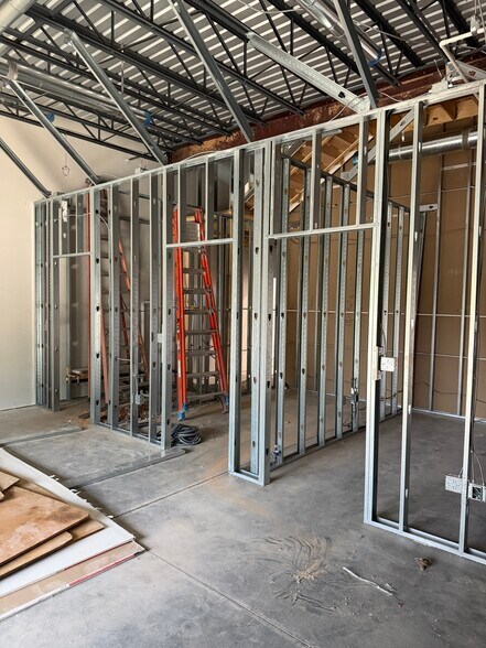 More Photos Of 4105 Commerce Street, Flowery Branch Light Manufacturing For Lease