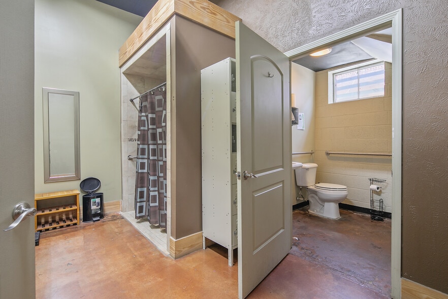 More Photos Of 110 Person St, Fayetteville Storefront Retail Office For Sale