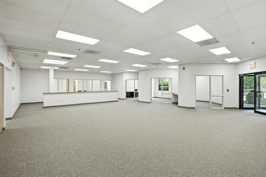 More Photos Of 8130 River Dr, Morton Grove Warehouse For Sale