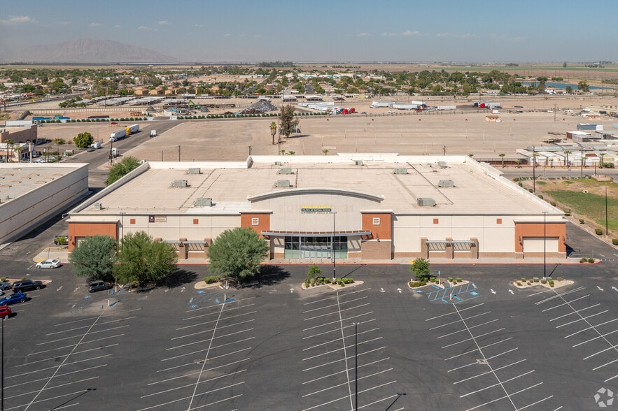 Primary Photo Of 1407 Imperial Ave W, Calexico Department Store For Sale